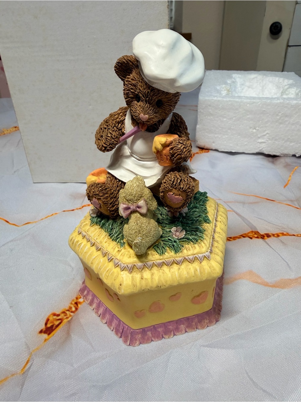 Heritage House Playful Teddy music box